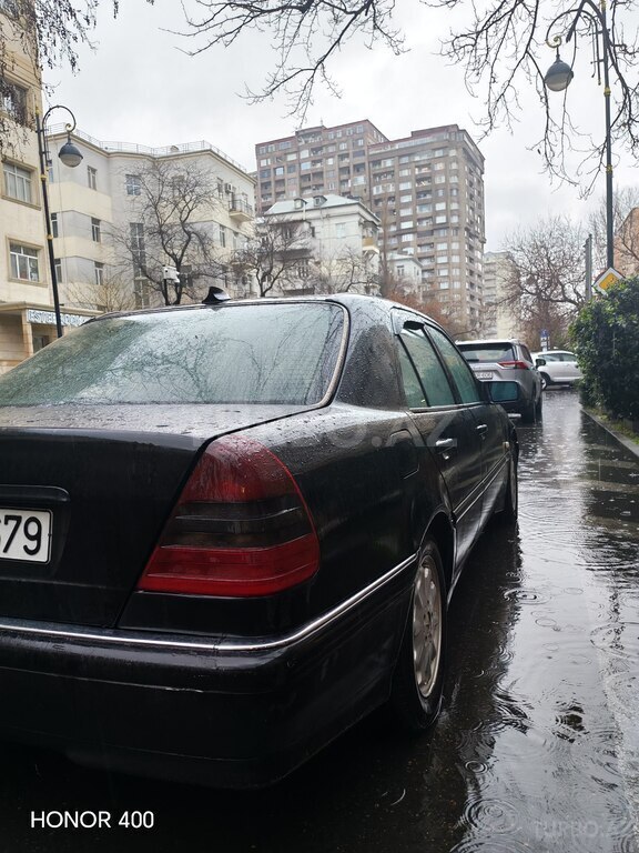 Mercedes C 180