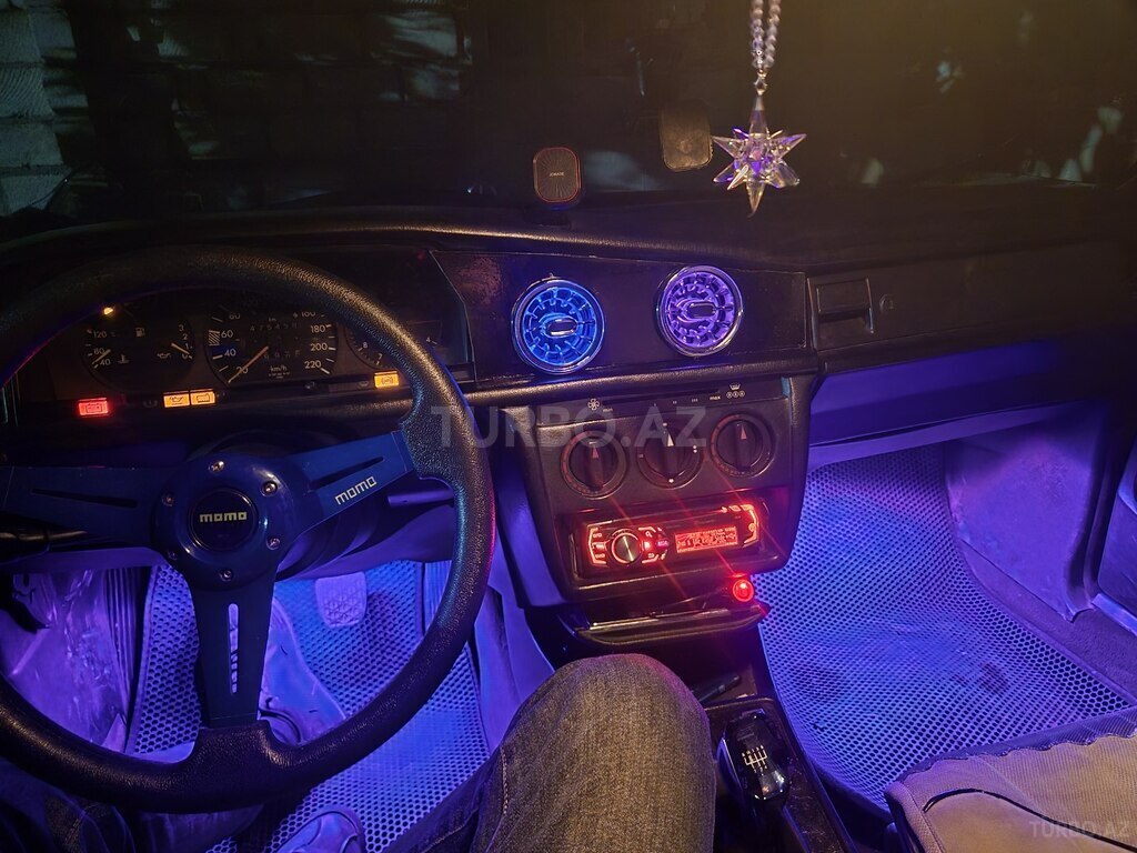 Mercedes 190