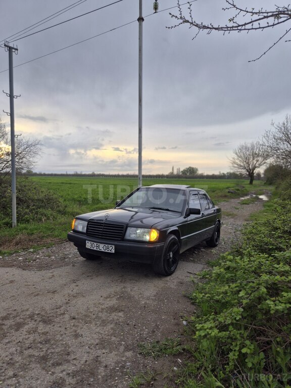 Mercedes 190