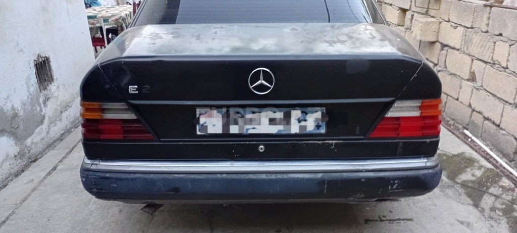 Mercedes 200 D