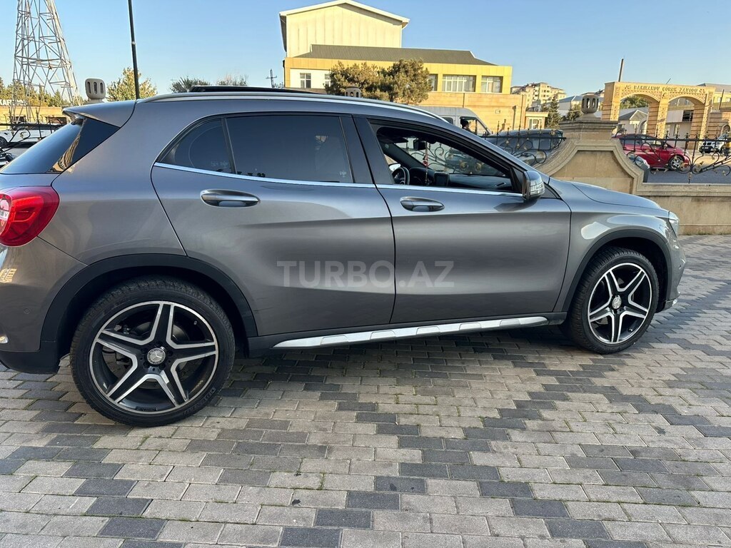 Mercedes GLA 250 4MATIC