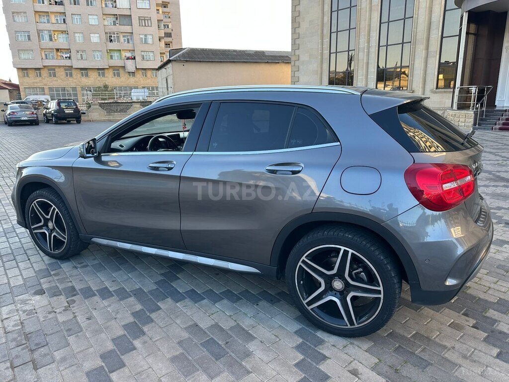 Mercedes GLA 250 4MATIC