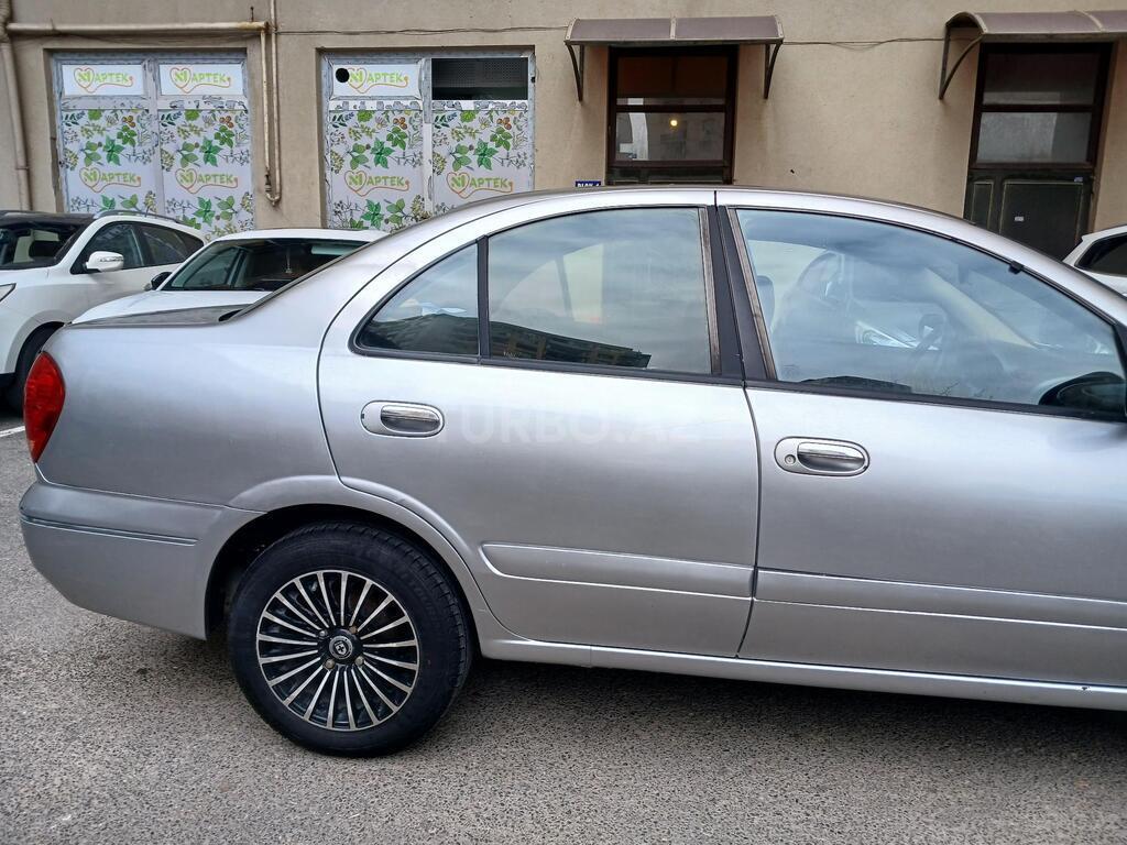 Nissan Sunny