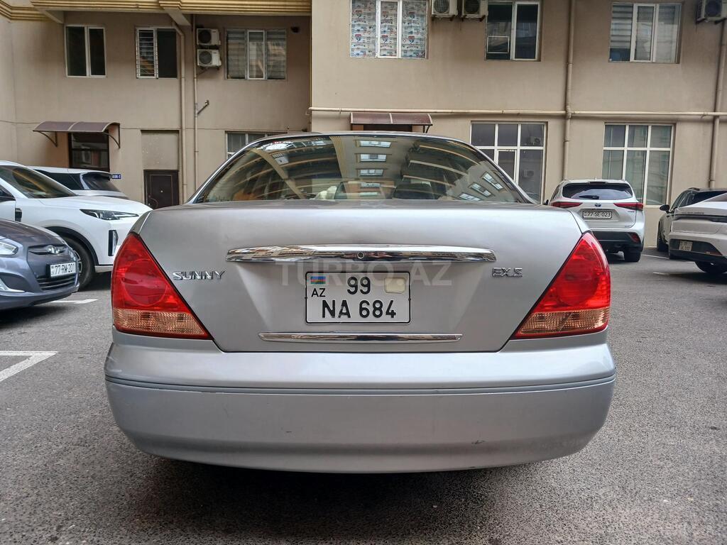 Nissan Sunny