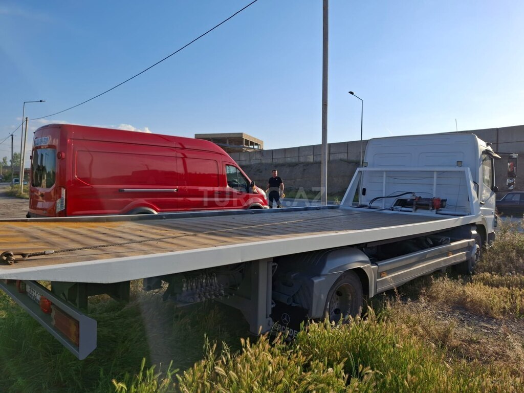 Mercedes Atego 818