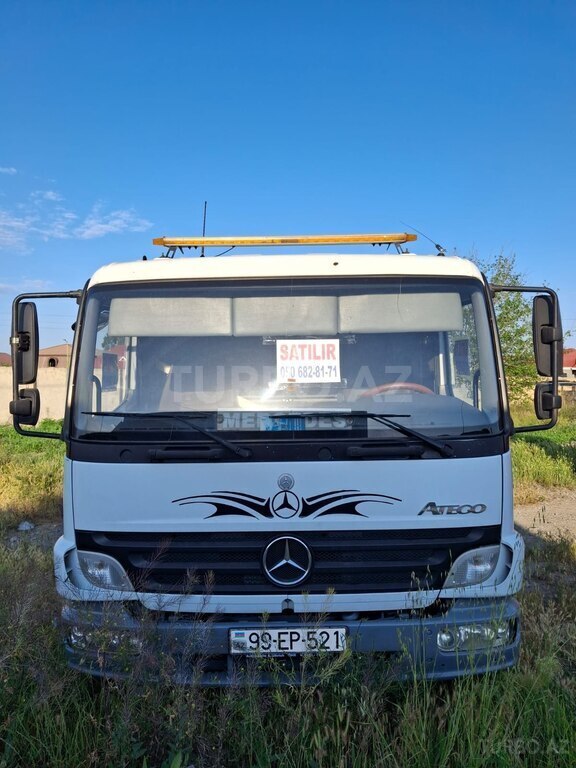 Mercedes Atego 818