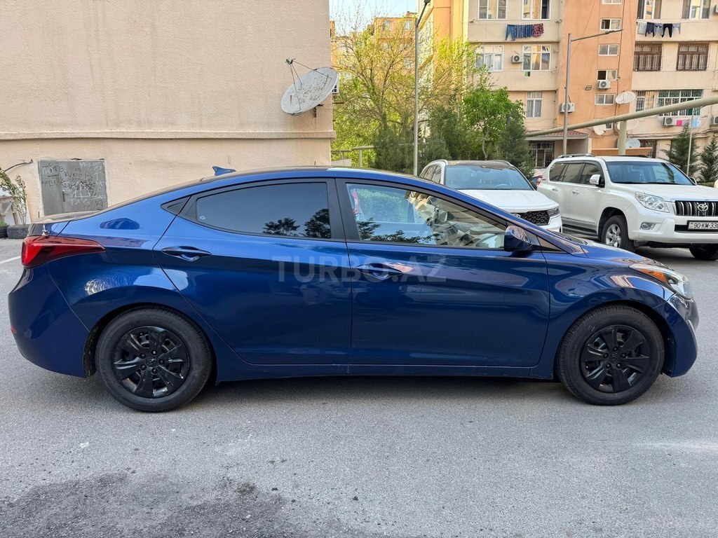 Hyundai Elantra