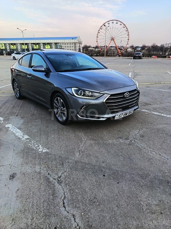 Hyundai Elantra