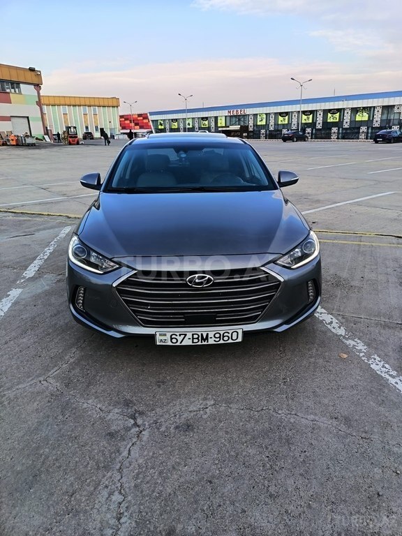Hyundai Elantra