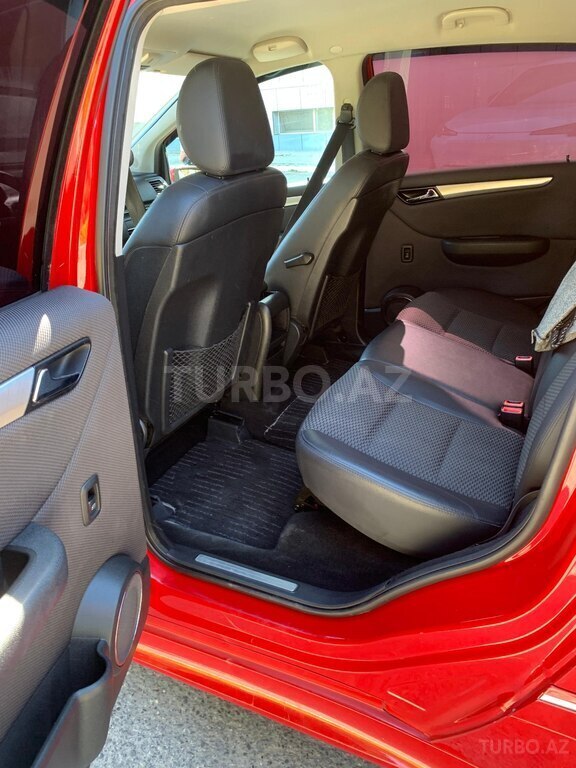 Mercedes B 170