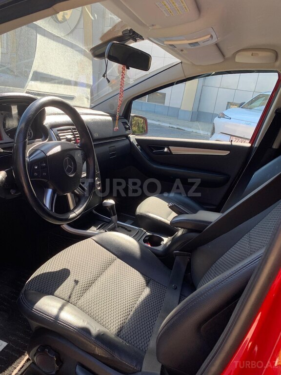 Mercedes B 170