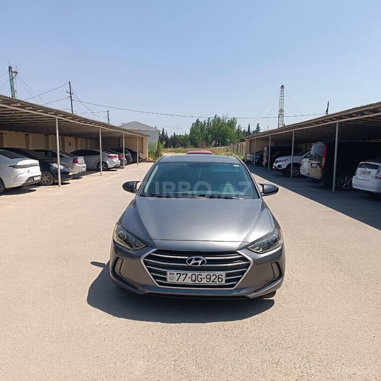 Hyundai Elantra