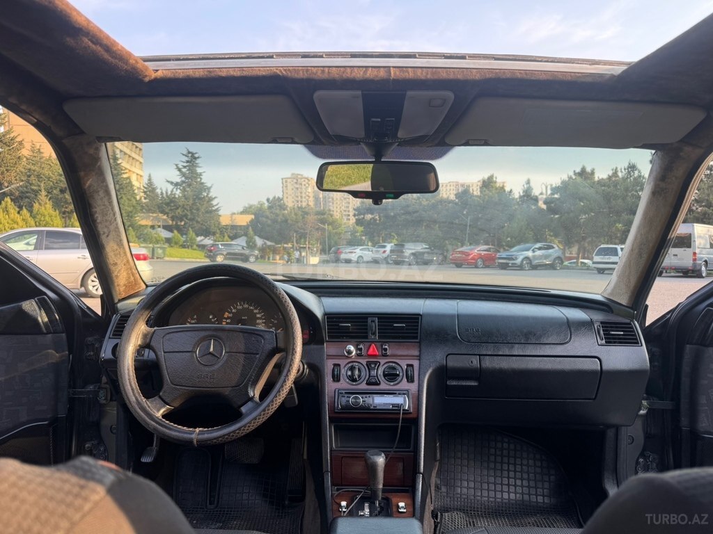 Mercedes C 220