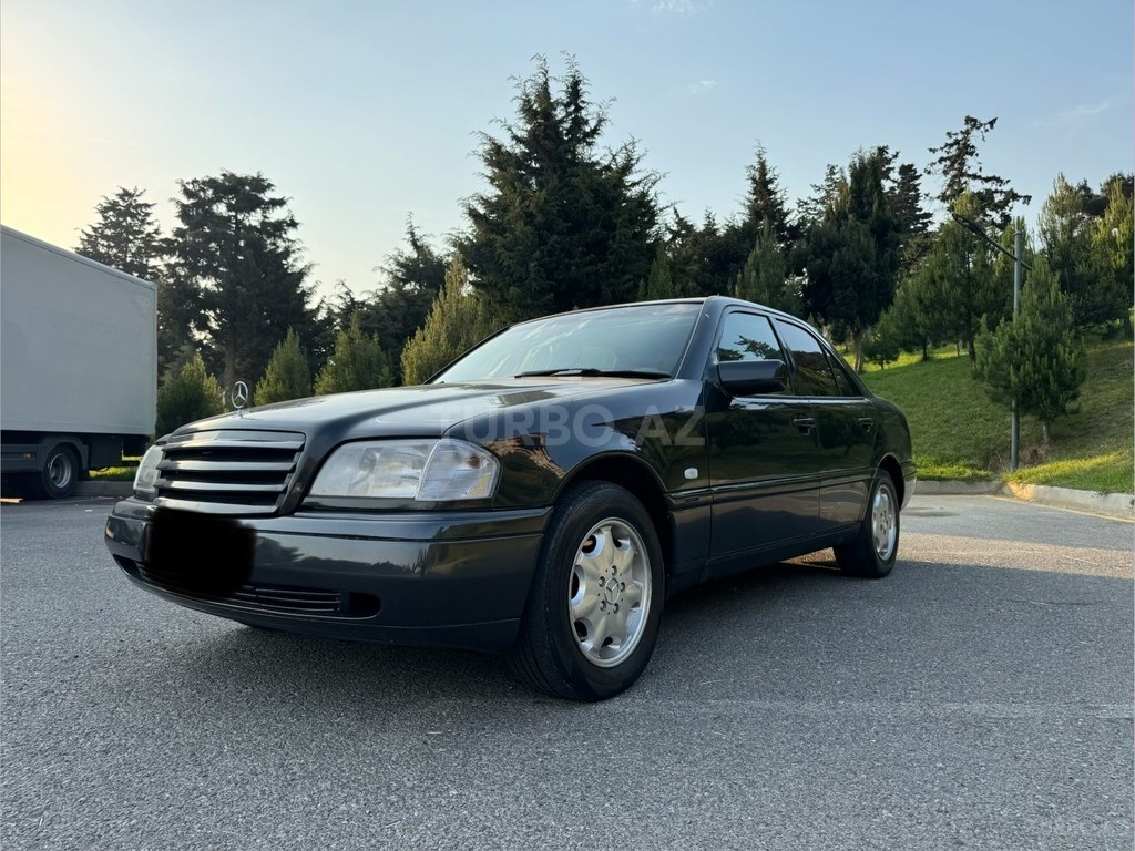 Mercedes C 220