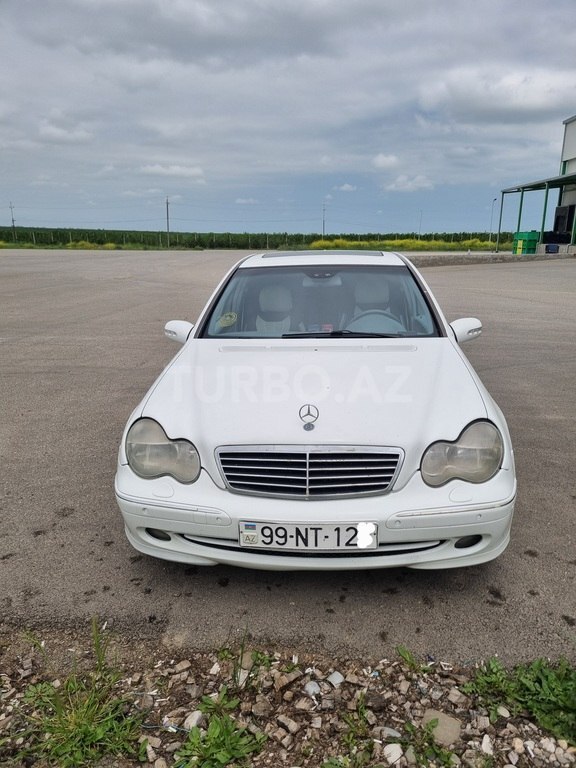 Mercedes C 200