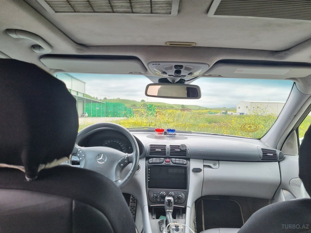 Mercedes C 200