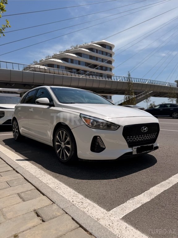 Hyundai Elantra GT