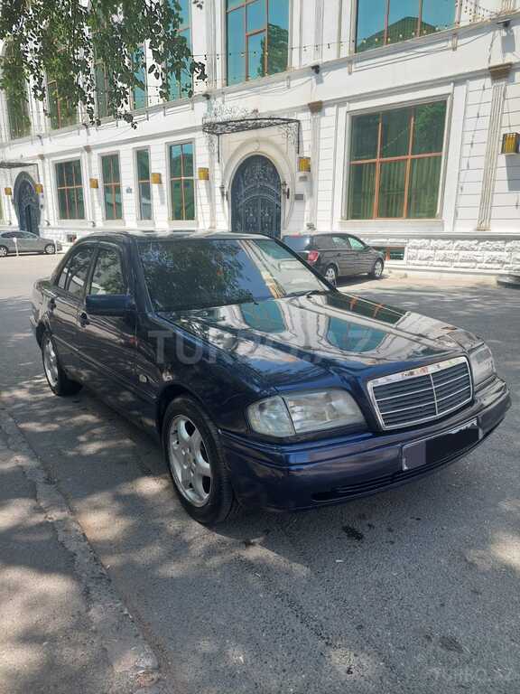 Mercedes C 180