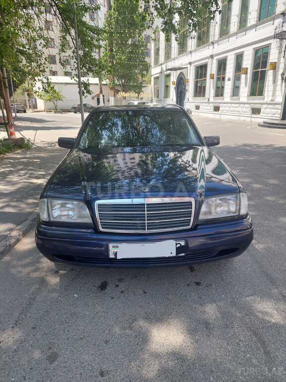 Mercedes C 180