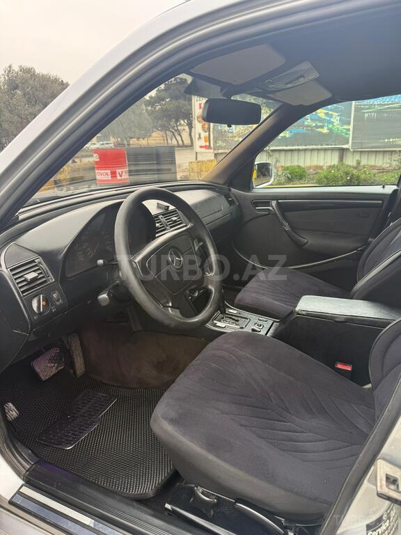 Mercedes C 220