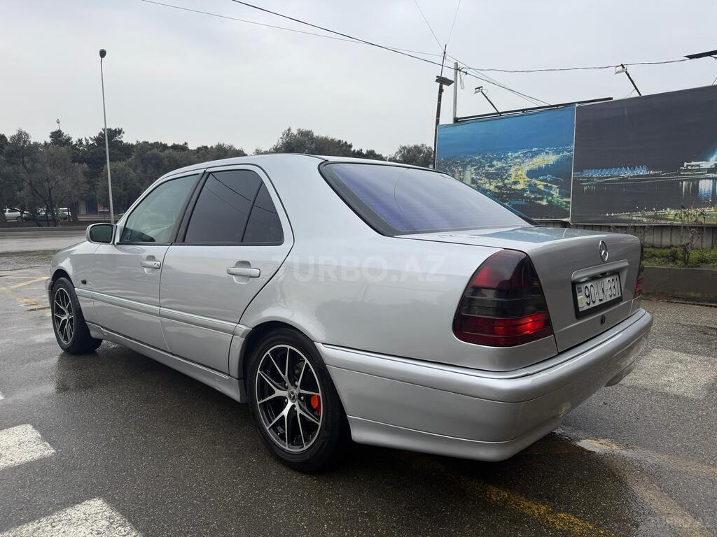 Mercedes C 220