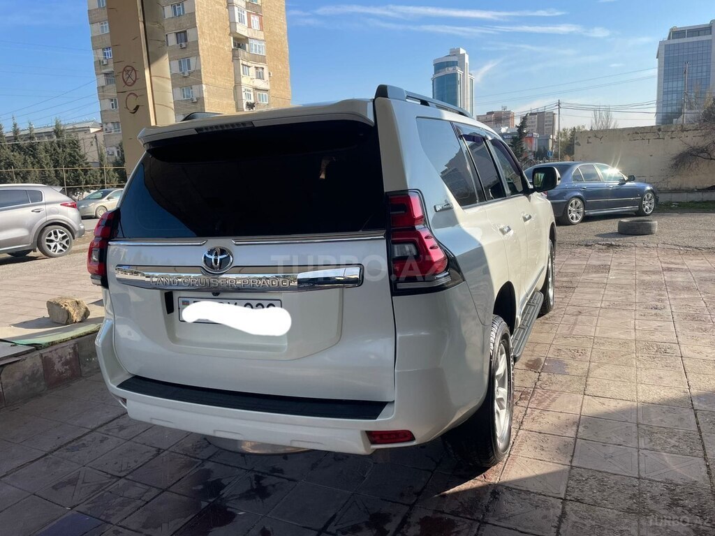 Toyota Land Cruiser Prado