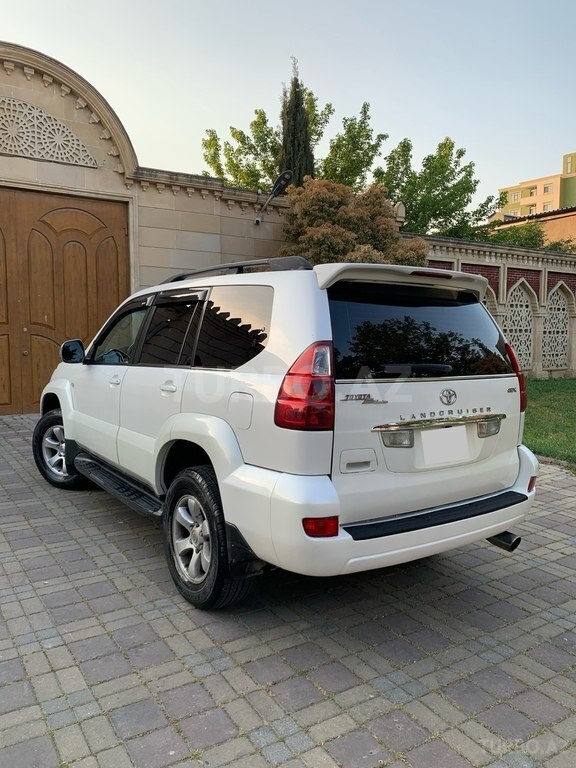 Toyota Land Cruiser Prado