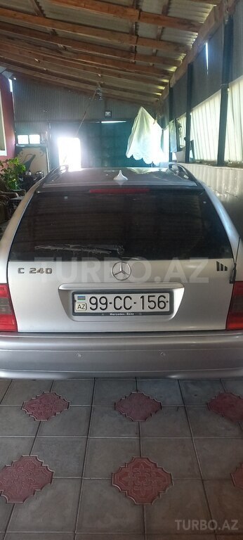 Mercedes C 180