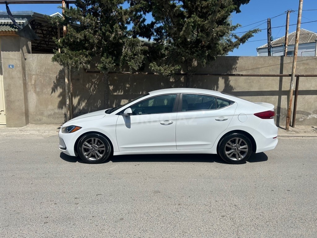 Hyundai Elantra