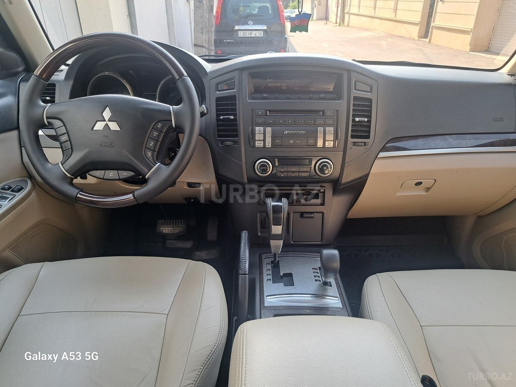 Mitsubishi Pajero