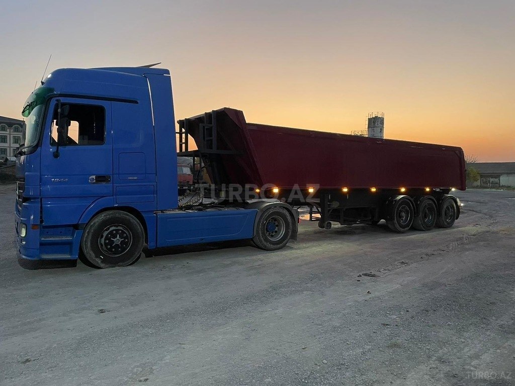 Mercedes Actros 1844