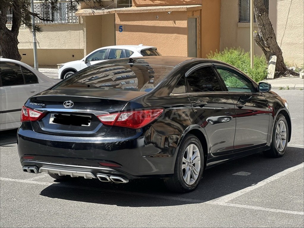 Hyundai Sonata