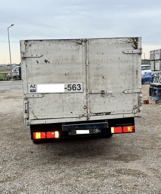 Mercedes 609 D