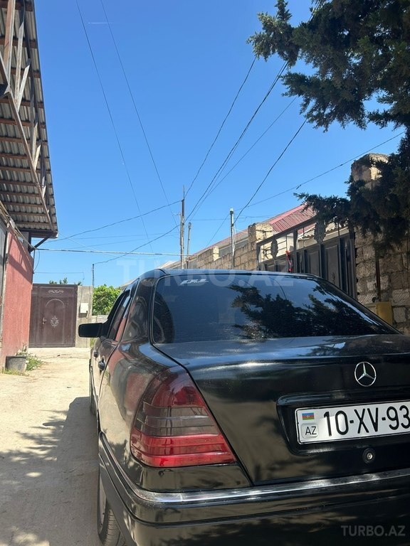 Mercedes C 180