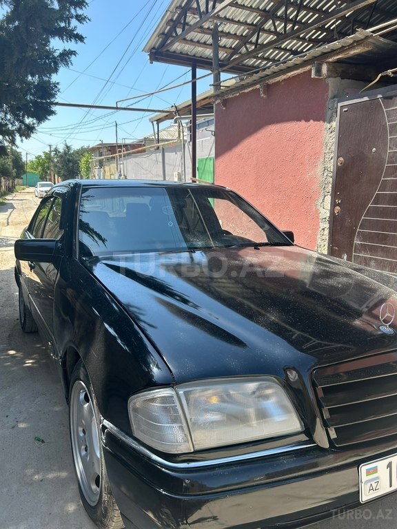 Mercedes C 180