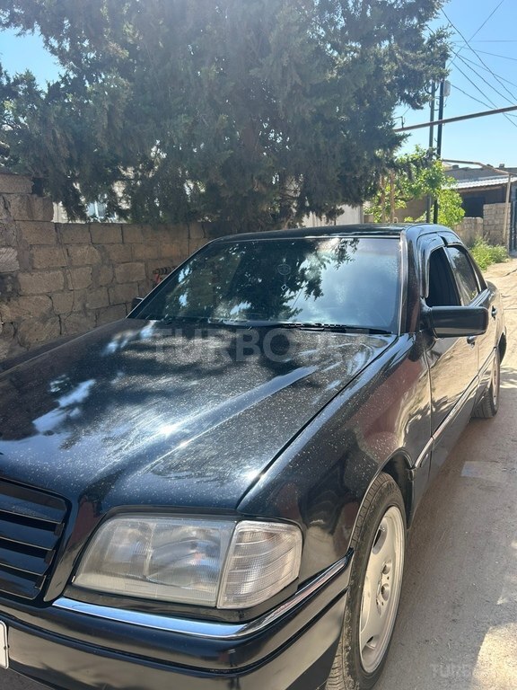 Mercedes C 180
