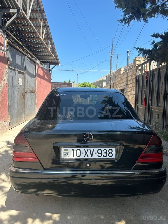 Mercedes C 180