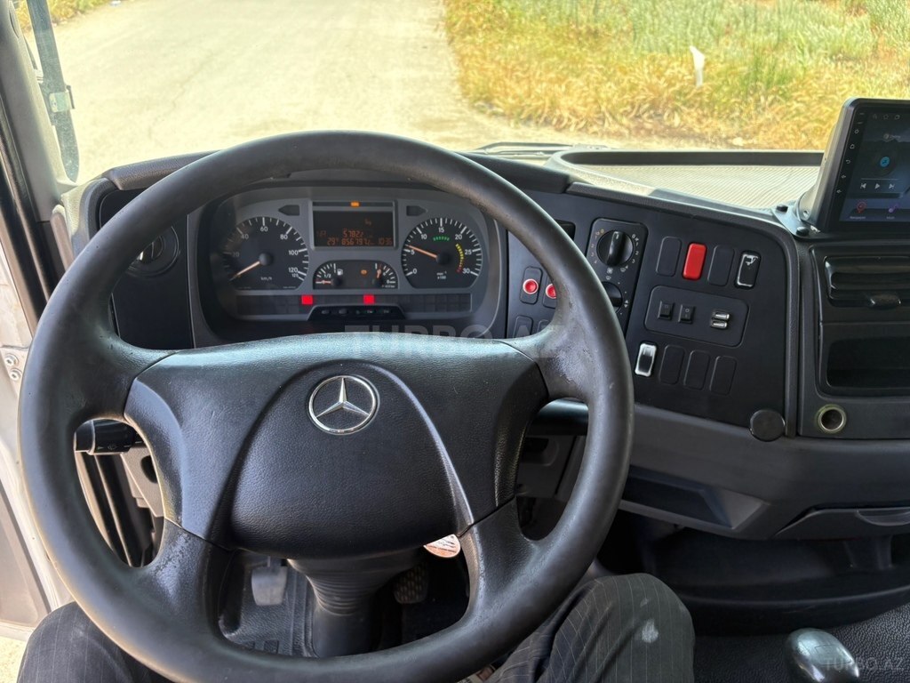 Mercedes Atego 1018
