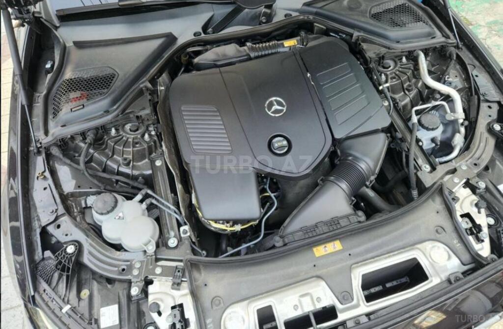 Mercedes E 300 4MATIC