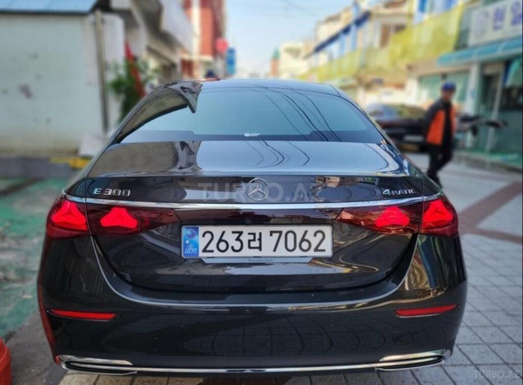 Mercedes E 300 4MATIC