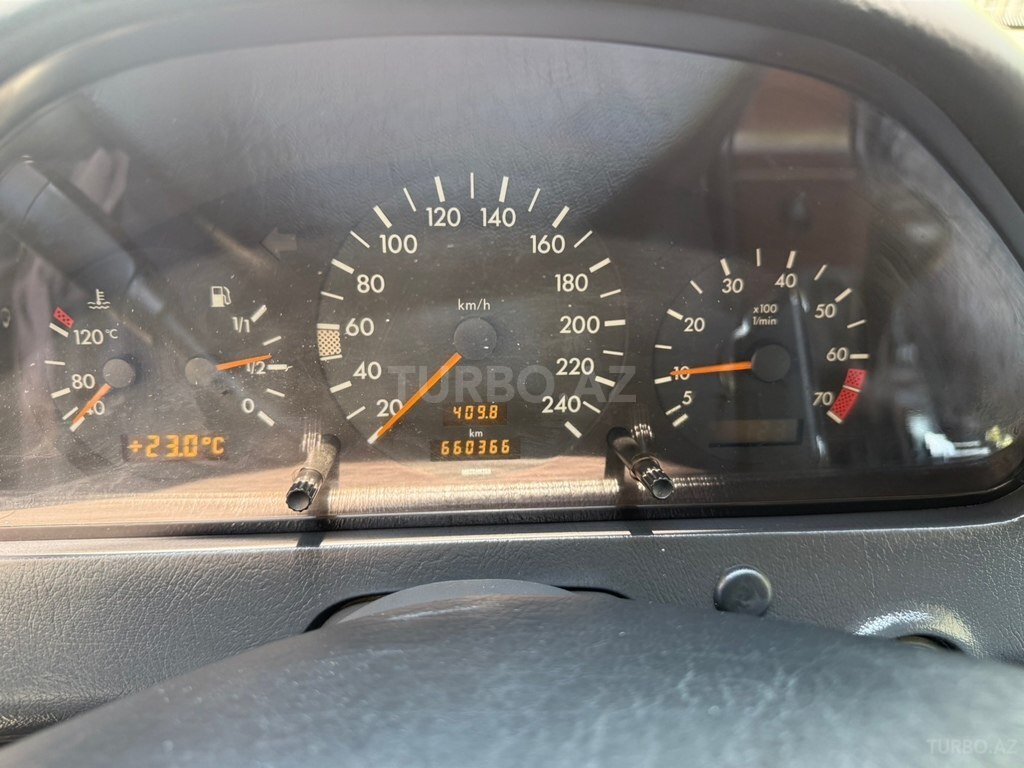 Mercedes C 180