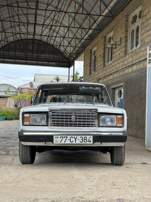LADA (VAZ) 2107