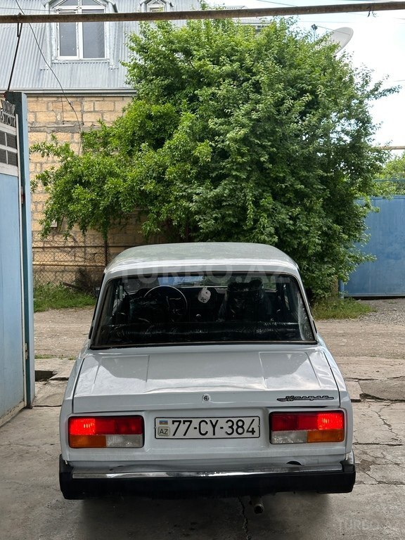 LADA (VAZ) 2107