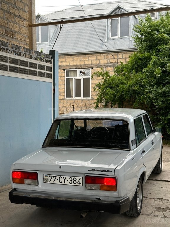 LADA (VAZ) 2107