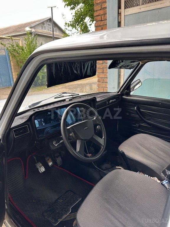 LADA (VAZ) 2107
