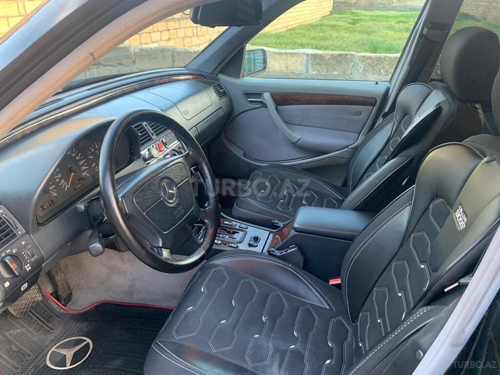 Mercedes C 200