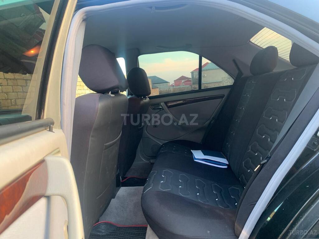Mercedes C 200