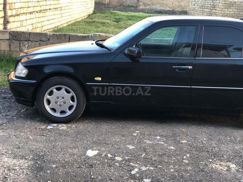 Mercedes C 200