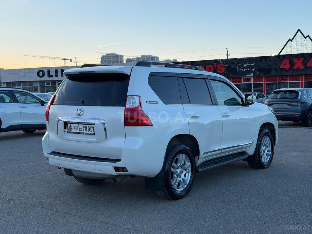 Toyota Land Cruiser Prado