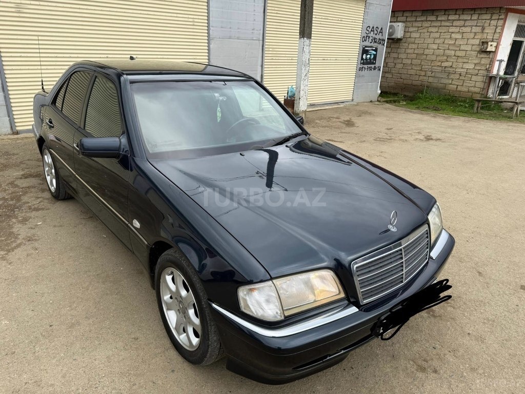 Mercedes C 180